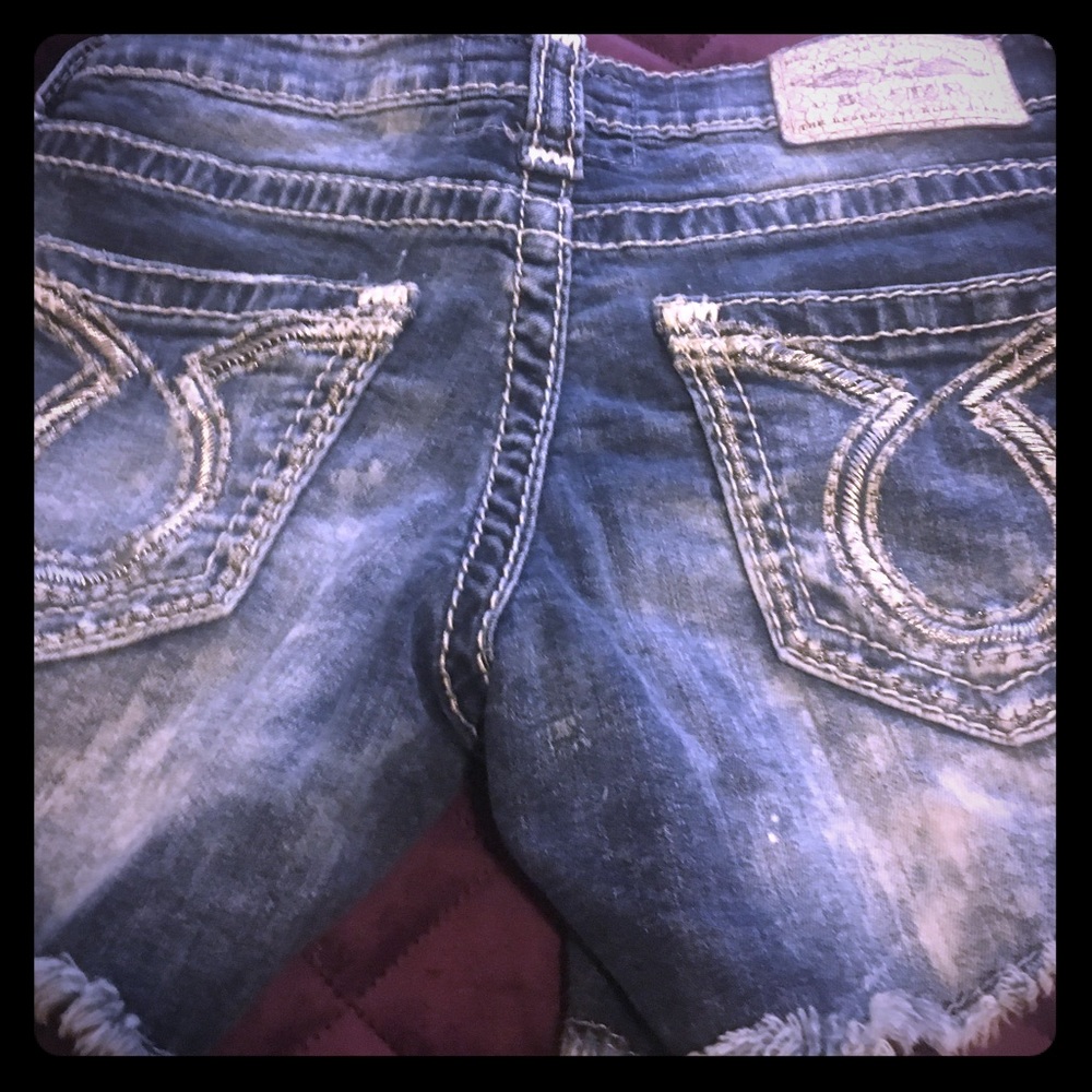 Super cute jean shorts